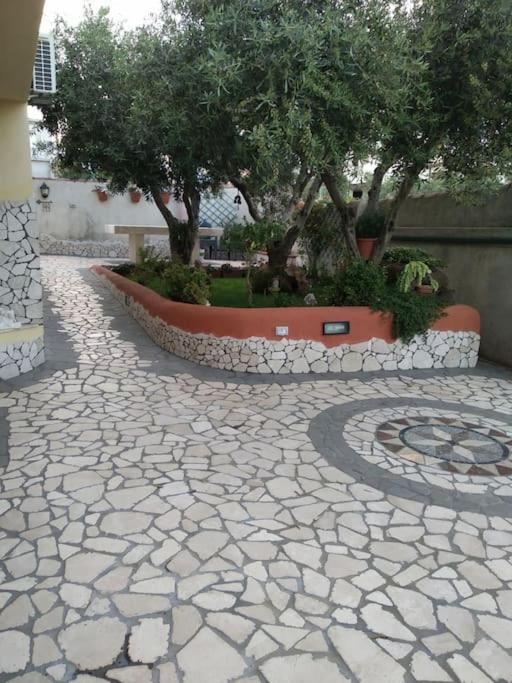 דירות אורוסיי Gollai House מראה חיצוני תמונה
